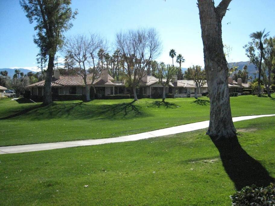 פאלם דזרט Private Country Club Condo On Awesome Golf Course! מראה חיצוני תמונה